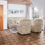 Robbe Puck By Interhome *